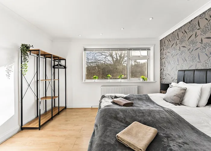 Charming Nottingham House - Parking - Garden