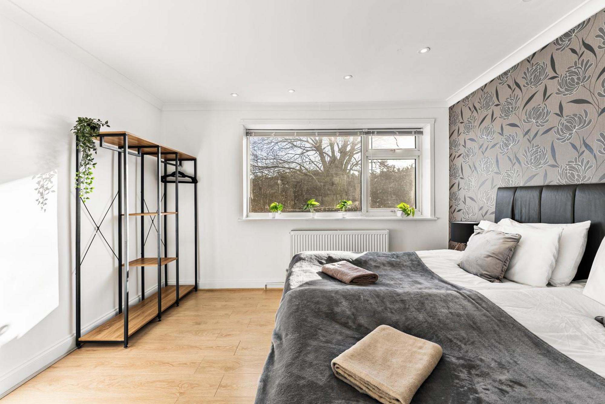 Charming Nottingham House - Parking - Garden * Ноттингем