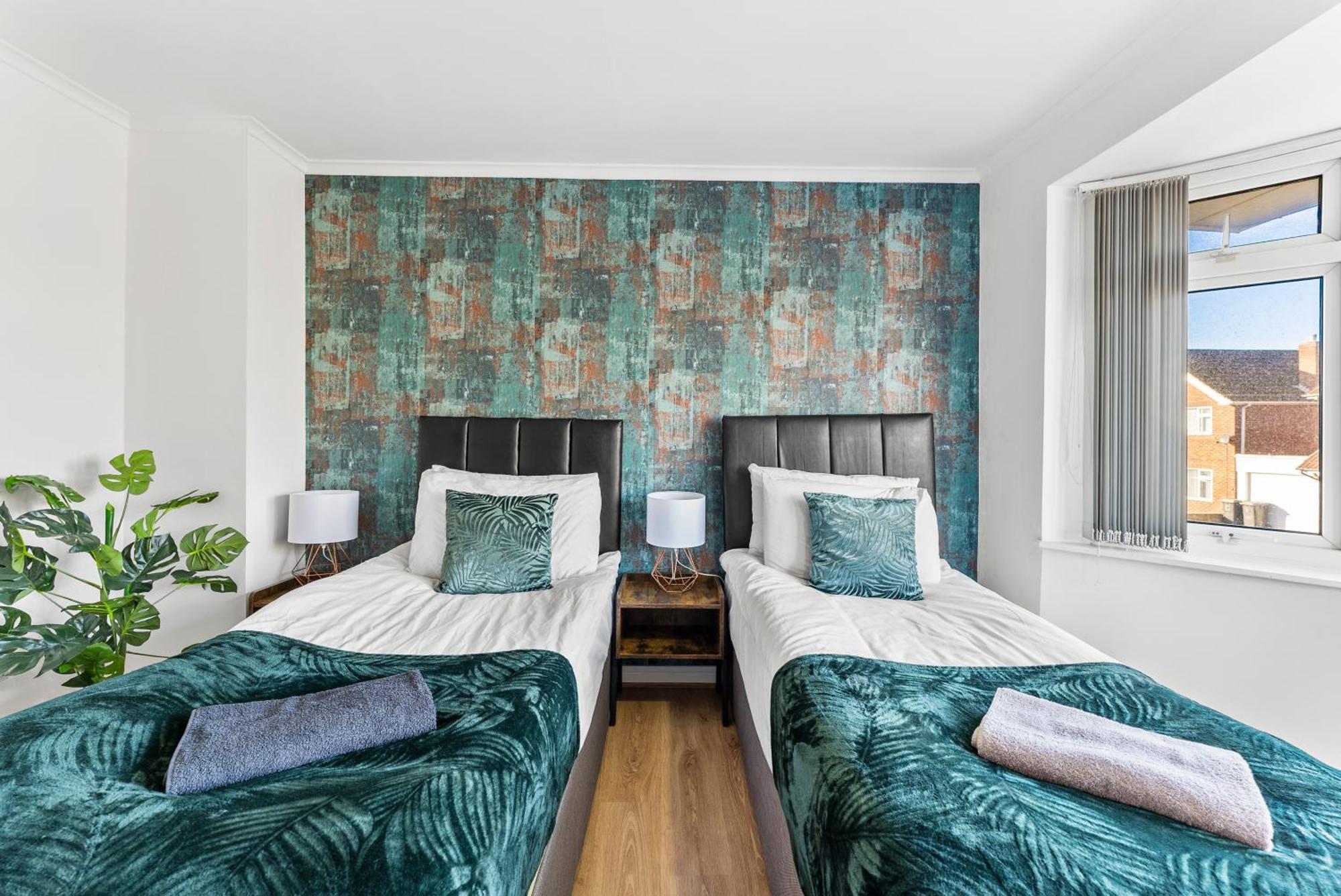 Charming Nottingham House - Parking - Garden Holiday home