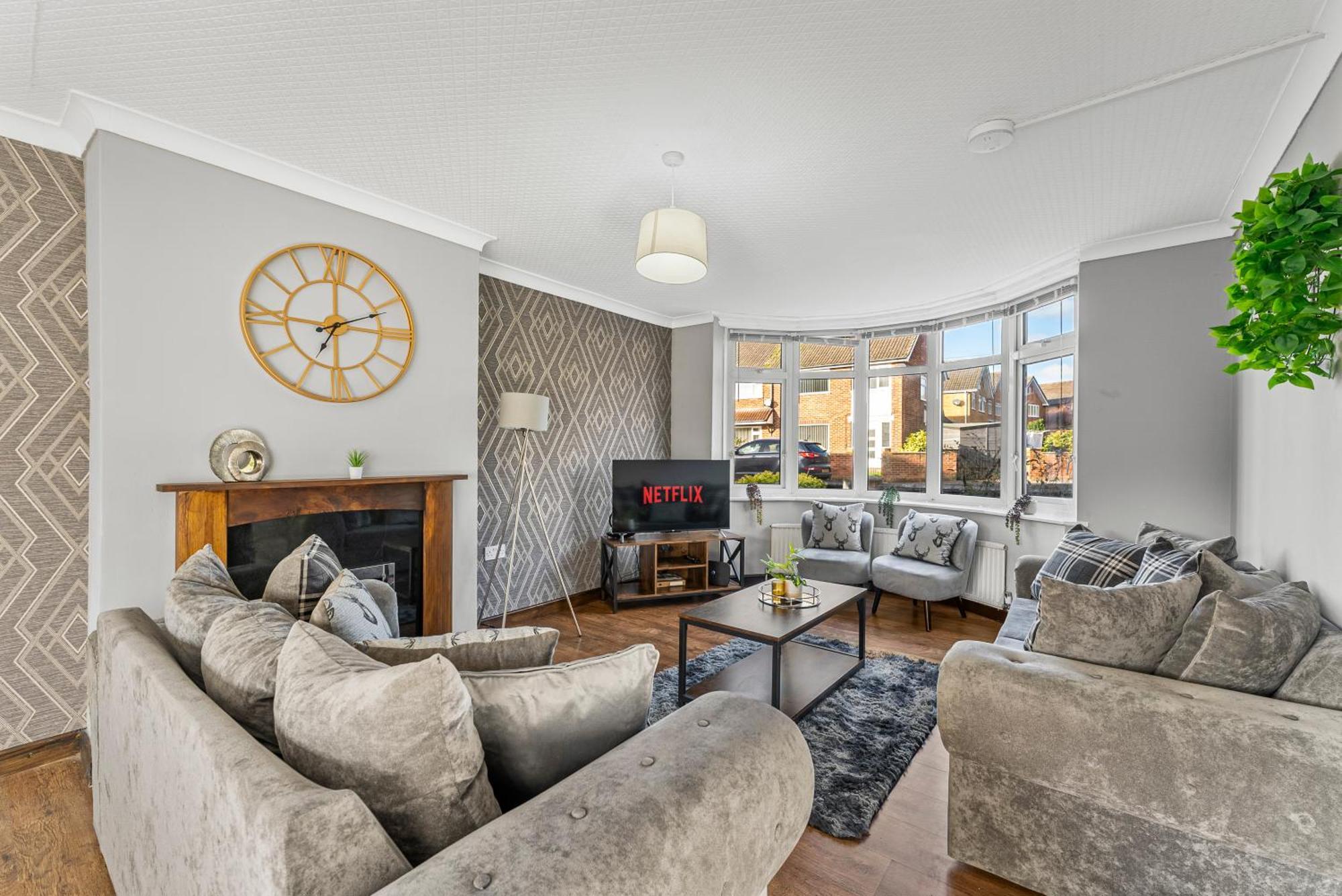 Charming Nottingham House - Parking - Garden Дом отдыха *