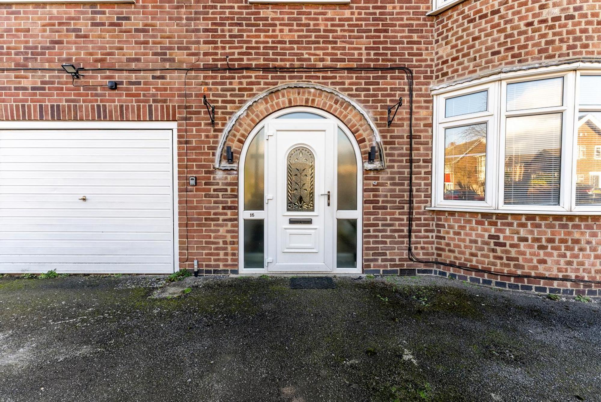Charming Nottingham House - Parking - Garden Дом отдыха
