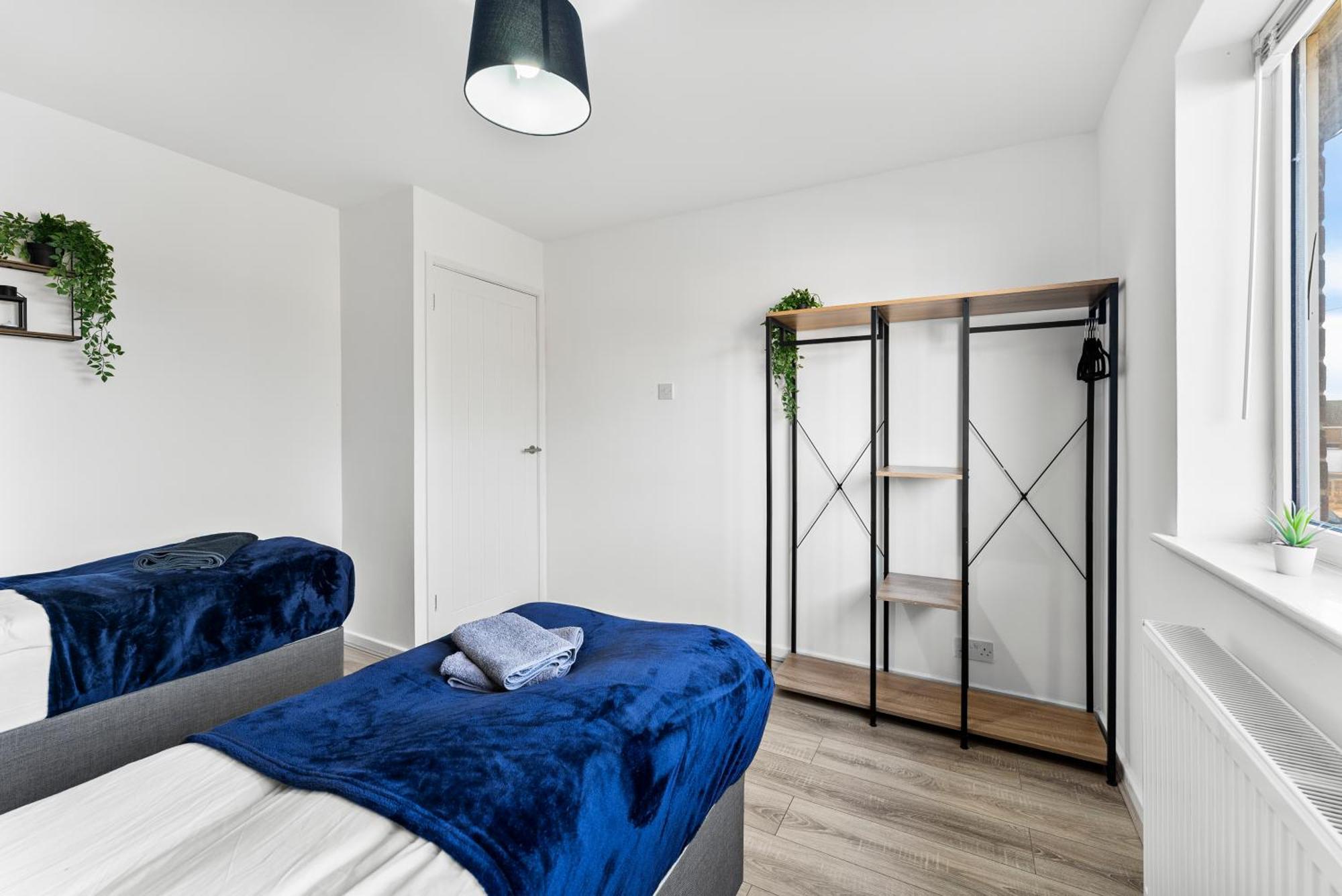 Charming Nottingham House - Parking - Garden Дом отдыха